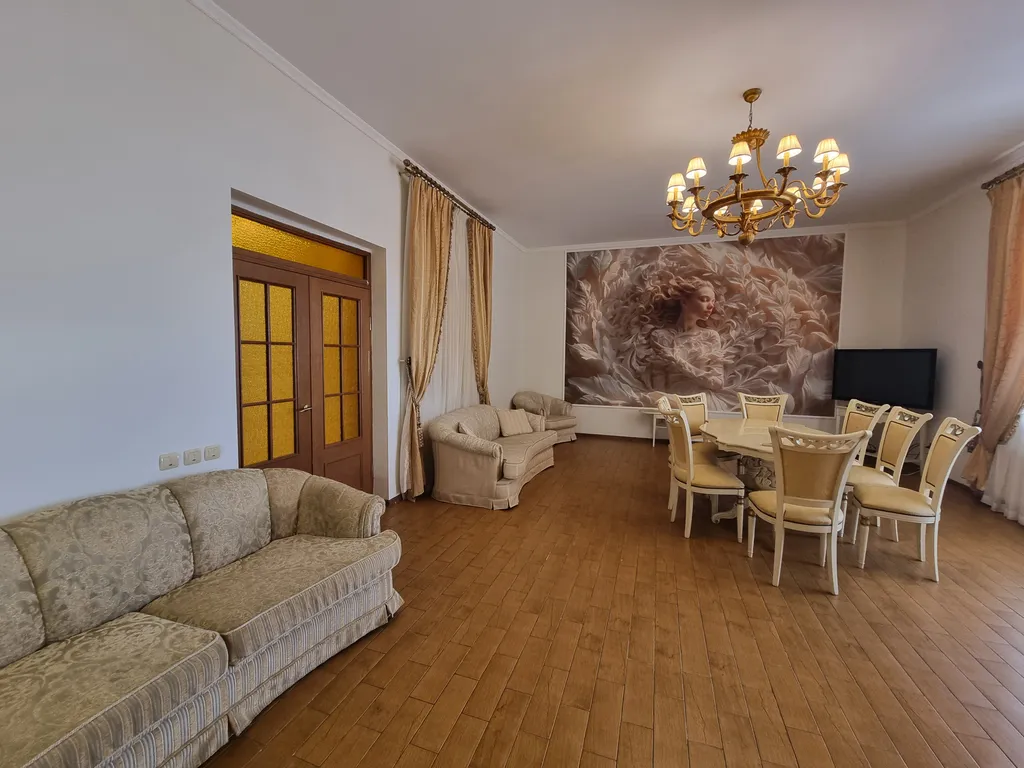 Вилла с открытым бассейном и видом на море