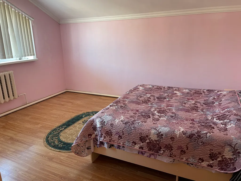 Большой, уютный дом на первой линии, со своим выходом на море