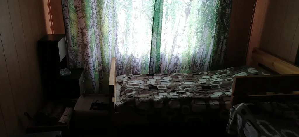 Дом рядом с озером