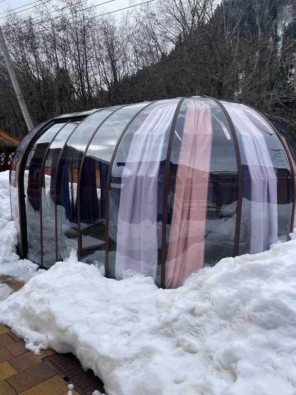 Уютный двухкомнатный домик в Домбае, в гостинице Мечта