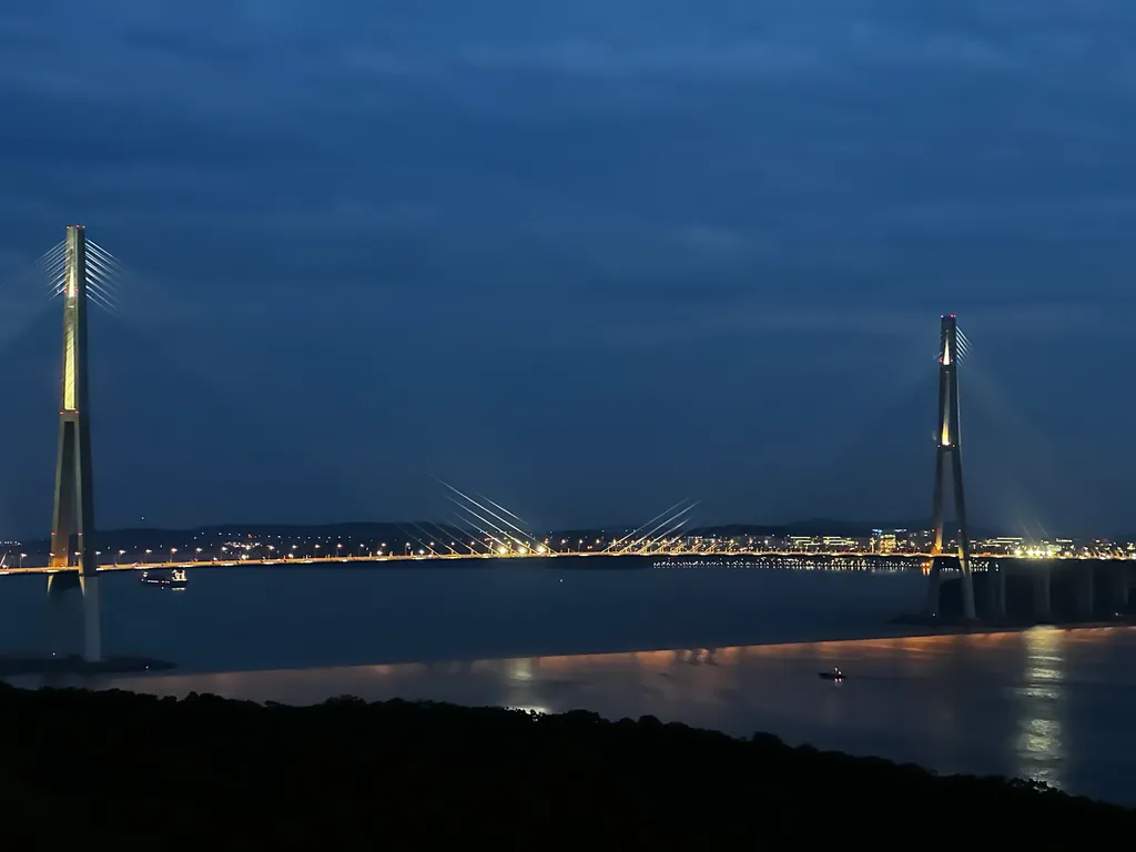 Квартира Шикарная квартира с видом на море и мост в бухте Улисс — Владивосток