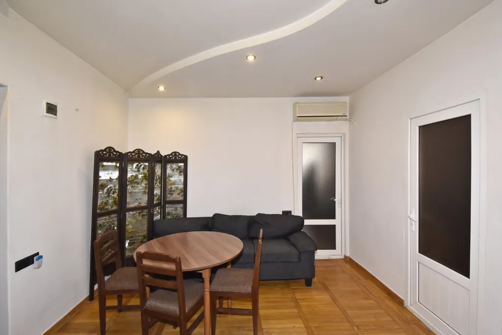 4-комнатная Квартира