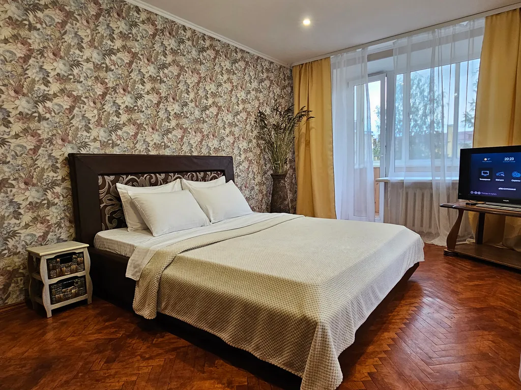 Большая квартира в центре (6 гостей) — аренда посуточно в Петрозаводск