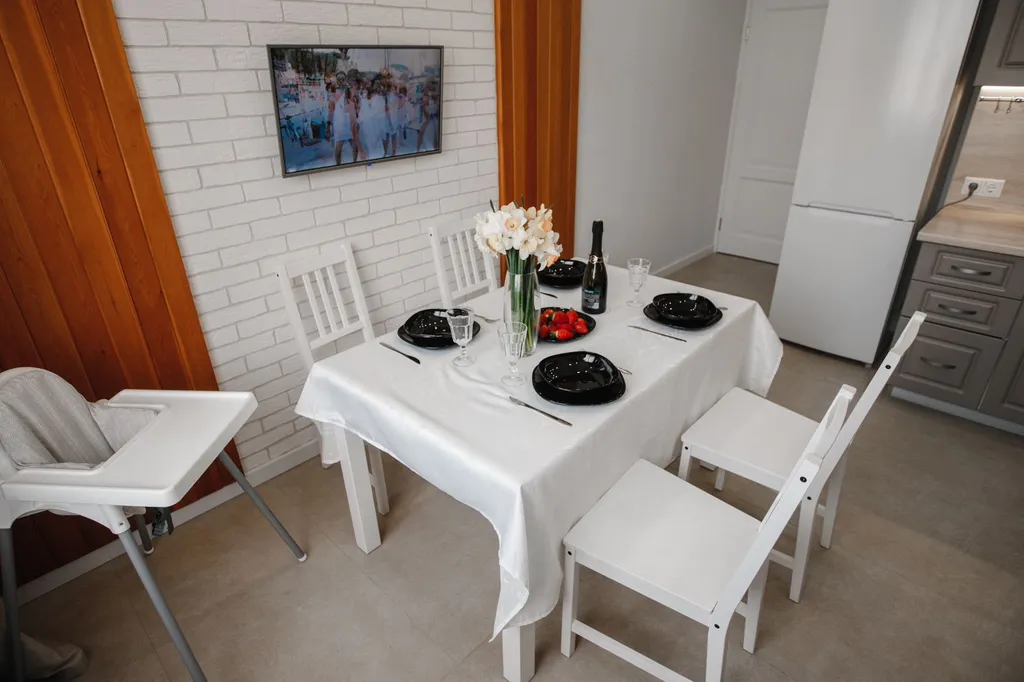 Квартира Двухкомнатная квартира, 2 санузла, 4 кровати — Геленджик