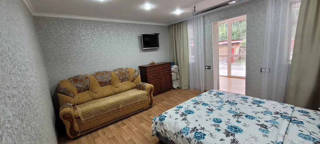 Дом в горах Осетии по пути к Цею и Мамисону