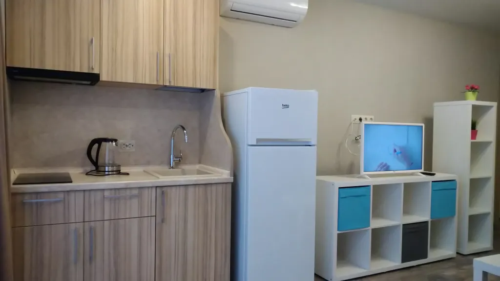 Квартира Апартаменты в Адлере напротив жд вокзала — Адлер