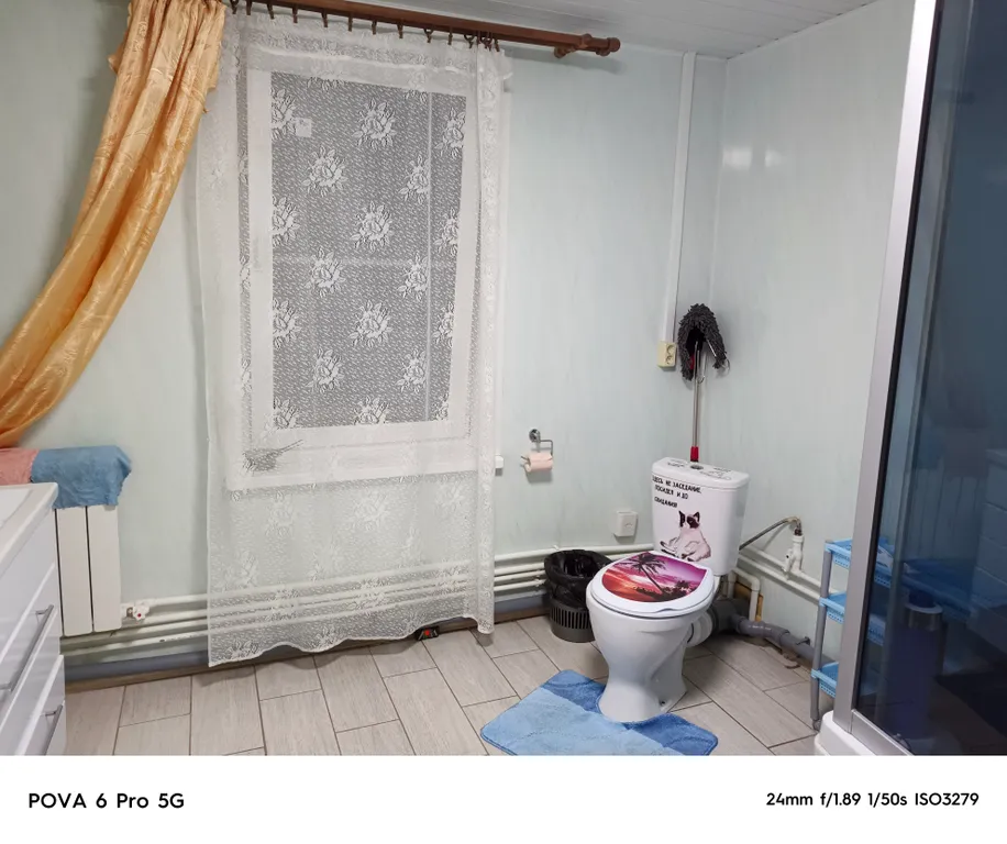 Уютный дом в спальном районе