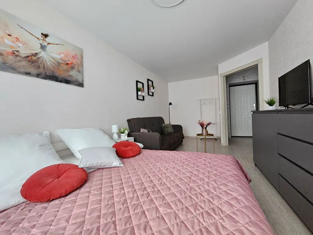 Апартамент на Возрождения