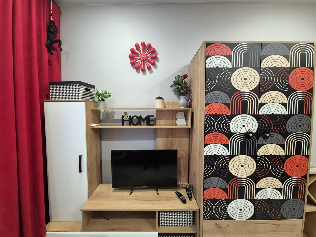 Яркая студия рядом с Мытищинской больницей