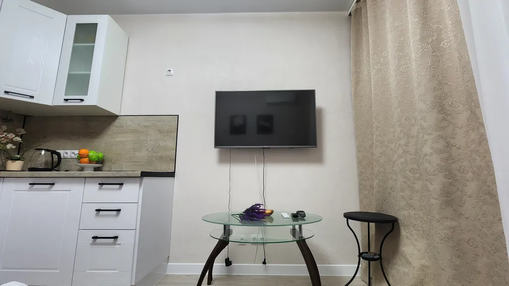 Шикарная студия с видом на бассейн