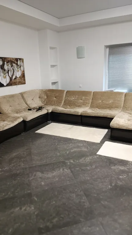 Новый коттедж для семейного отдыха в черте города