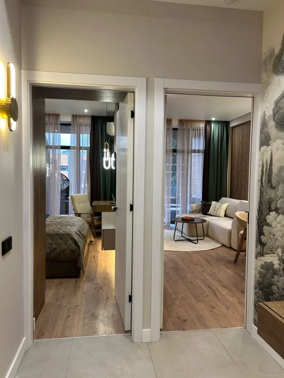 Двухкомнатный апартамент AURA