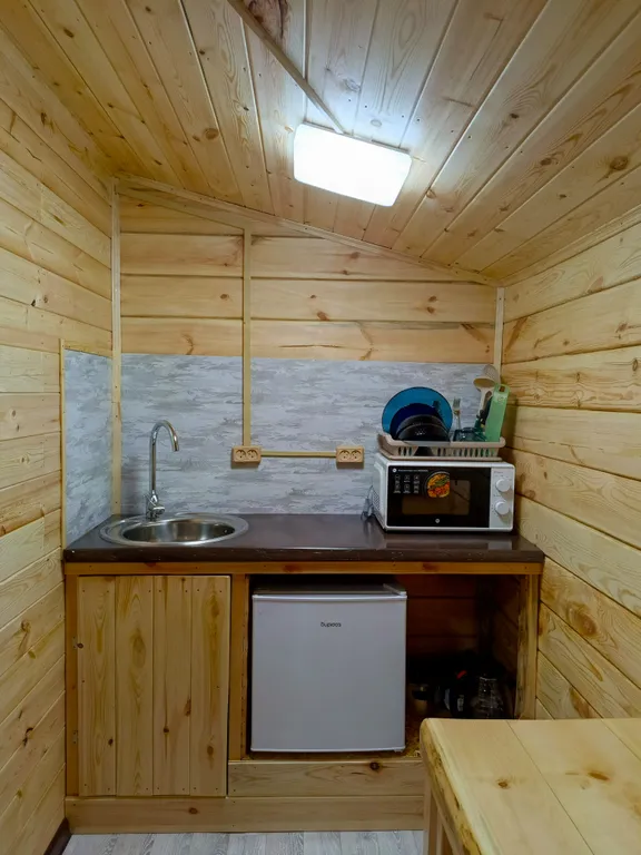 Удачный дворик с видом на горы