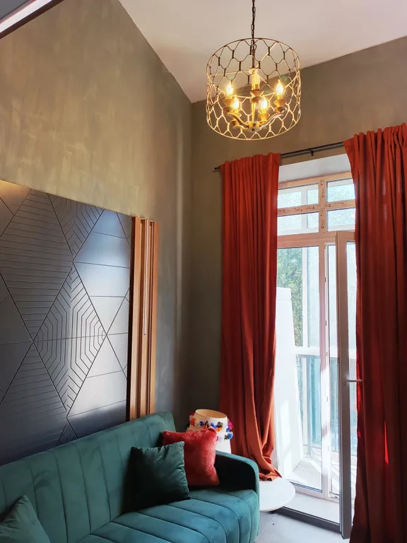 Атмосферная двухуровневая квартира с видом на Петропавловский парк