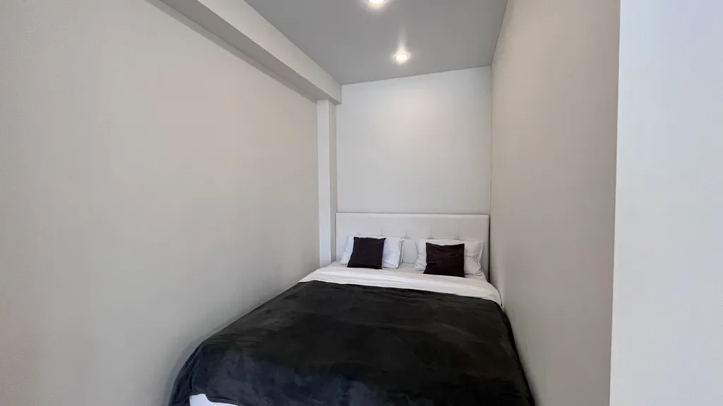 Шикарная квартира с видом на город с лоджии 17 эт,в центре Древлянки