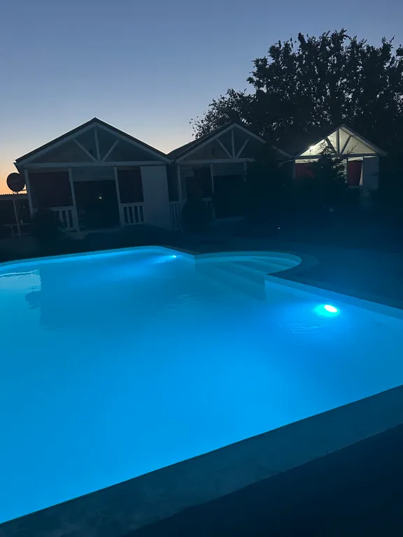 Коттедж Красивые домики у моря Золотая Рыбка — Кучугуры