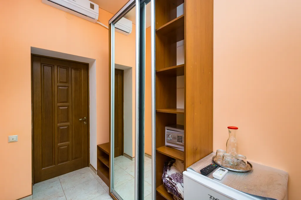 Комфорт с кухней (кухня рассчитана на 2 номера)