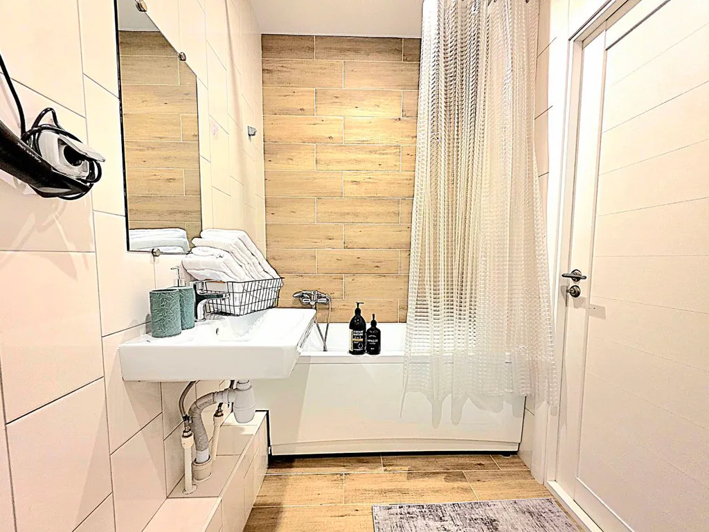 Квартира рядом с аэропортом и ТЦ Планета