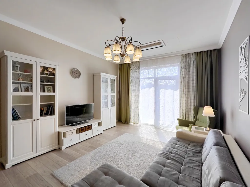 Стильная квартира на первой линии