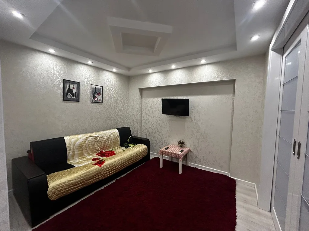 Уютная дизайнерская квартира в новом доме