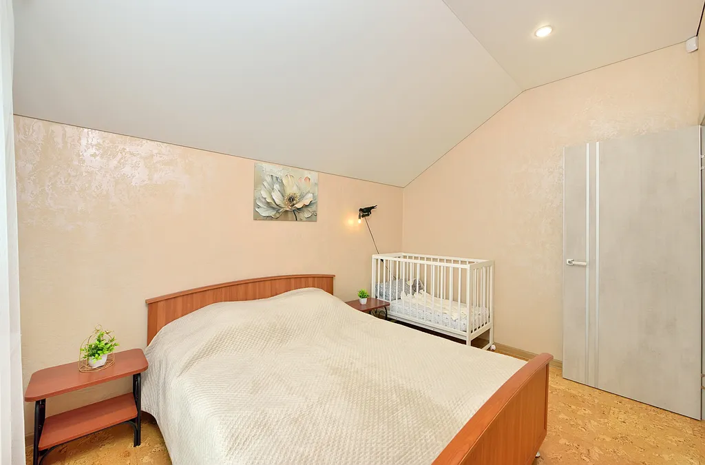 Уютный дом на берегу озера Банное