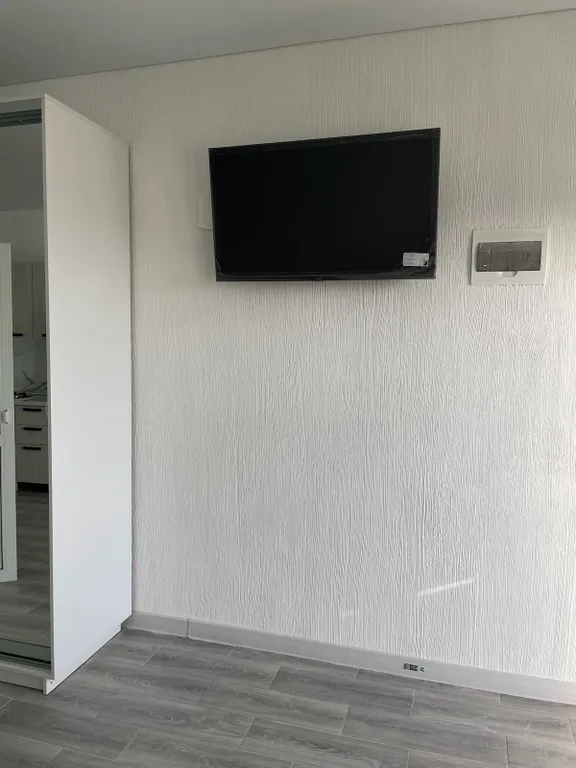 Студия в гостевом доме на 3 этаже с видом на море и горы