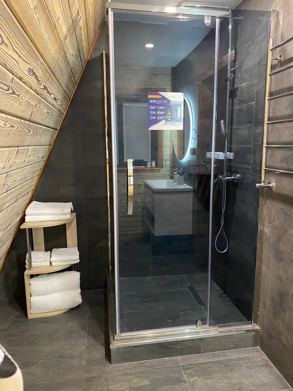 домик с джакузи