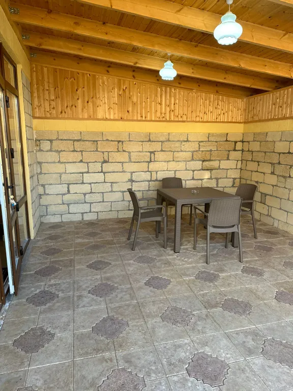 1но этажный коттедж рядом с морем