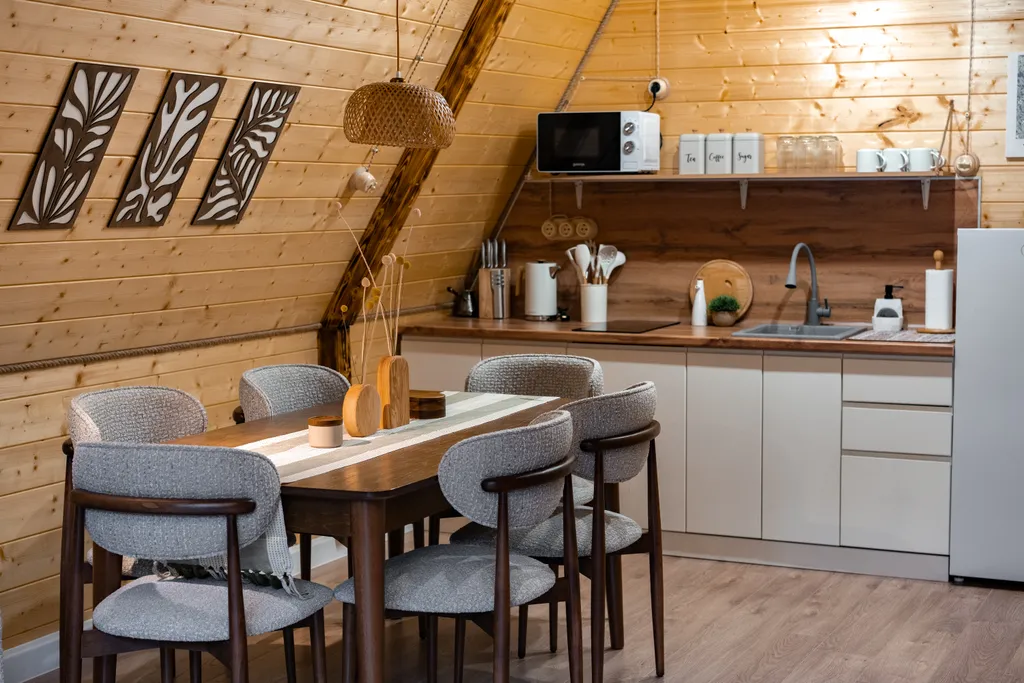 Двухэтажный A-frame домик у реки Гарабаши с видом на горы