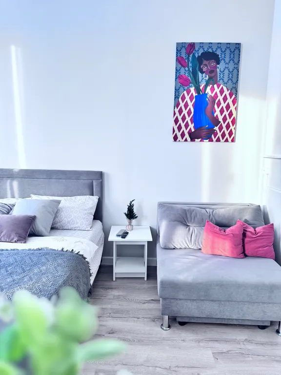 Квартира Стильная студия на высоком этаже ЖК Преображенский — Тюмень