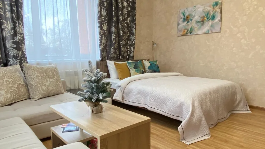 Просторная квартира, 500 метров пешком до главной площади, ждем