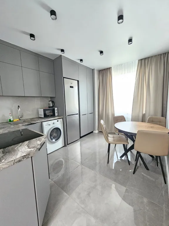 Современная  двушка в центре города