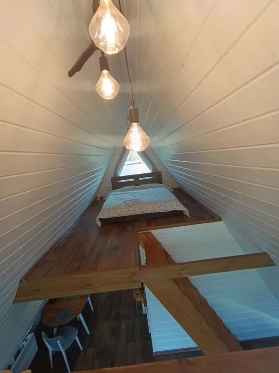 A-frame домик у леса