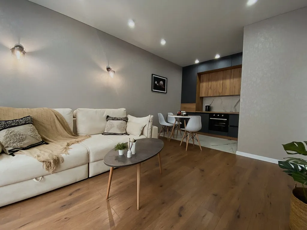 Уютная квартира с современным ремонтом собственная парковка