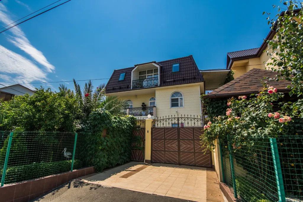 Отдельный коттедж "Регина" с бассейном и хаммамом  рядом с Сочи Парком — аренда посуточно в Сириус