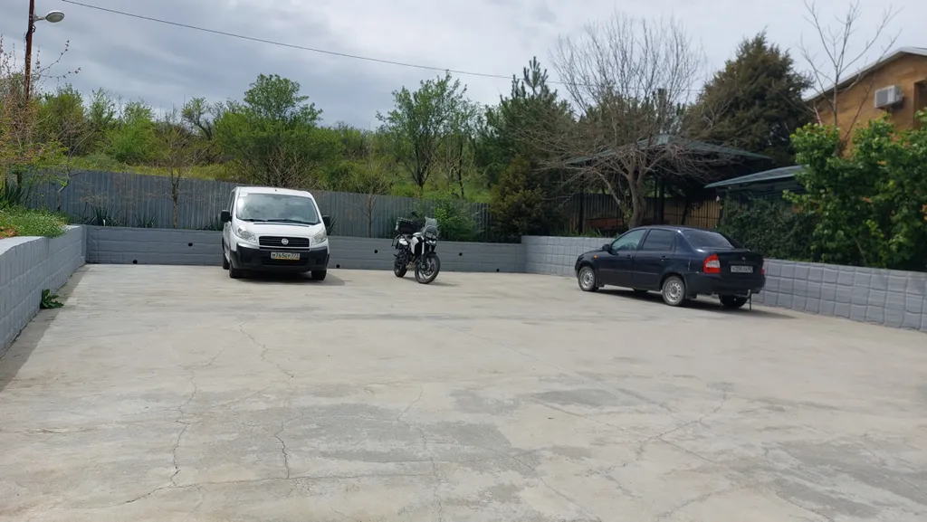 Коттедж Дом 3 спальни, большой двор беседка мангал усадьба Можжевеловый дворик — Айвовое