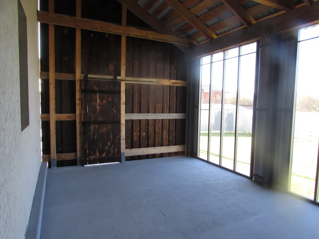 Коттедж Уютный дом с верандой Муравушка — Горный Щит