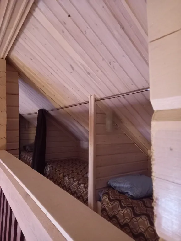 Уютный дом на берегу озера