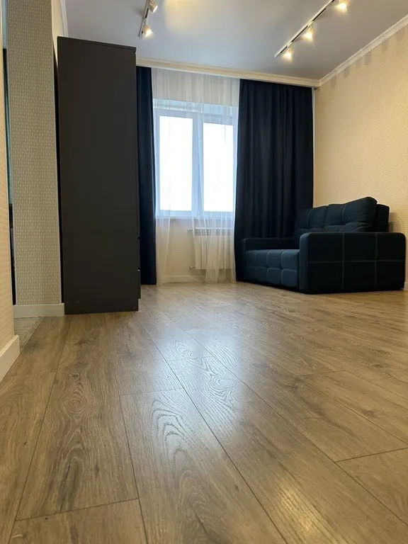 Вместительная однушка на Конструктора Грязева