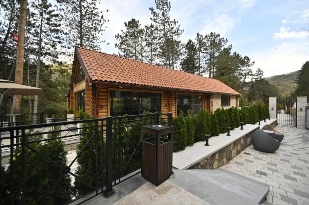 4-комнатный Дом