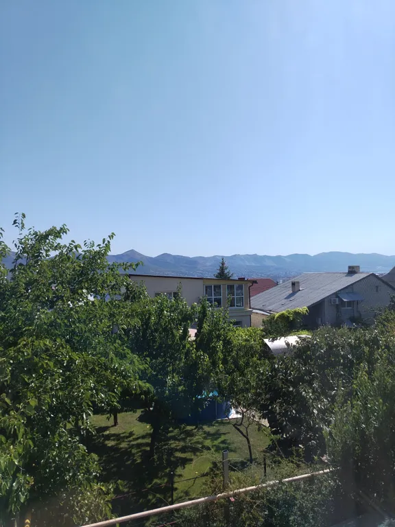 Комната вид на горы