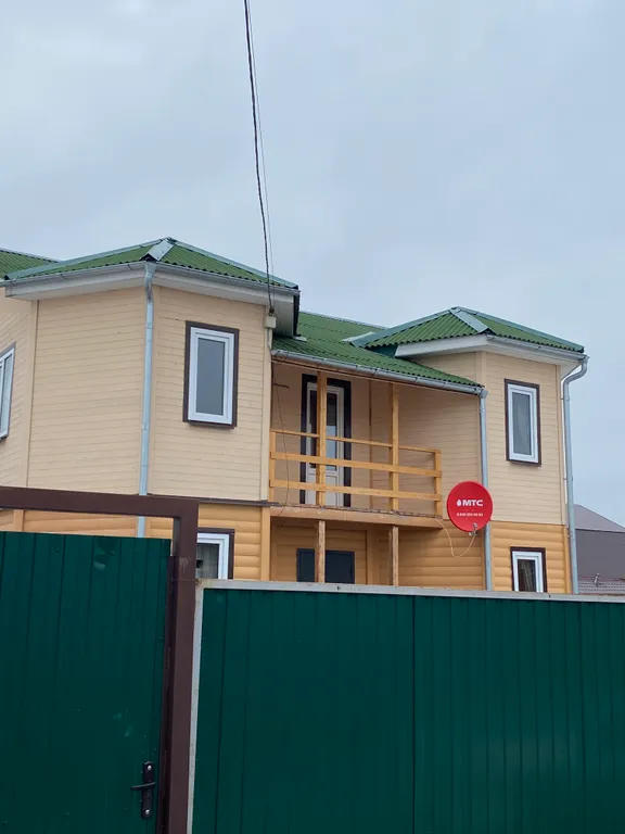 Загородный дом с 5 комнатами, зоной барбекю и баней