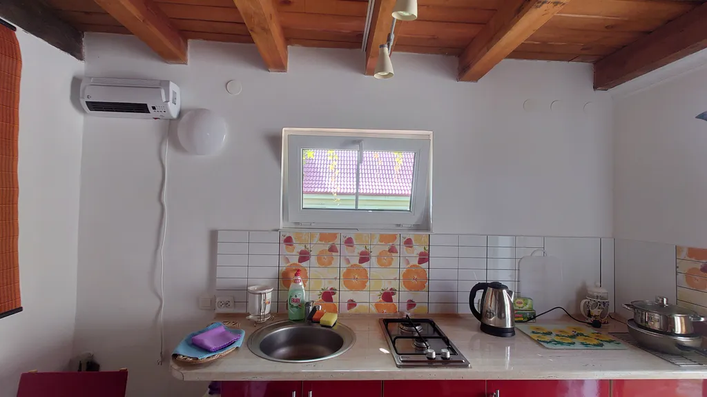 Уютный домик у моря