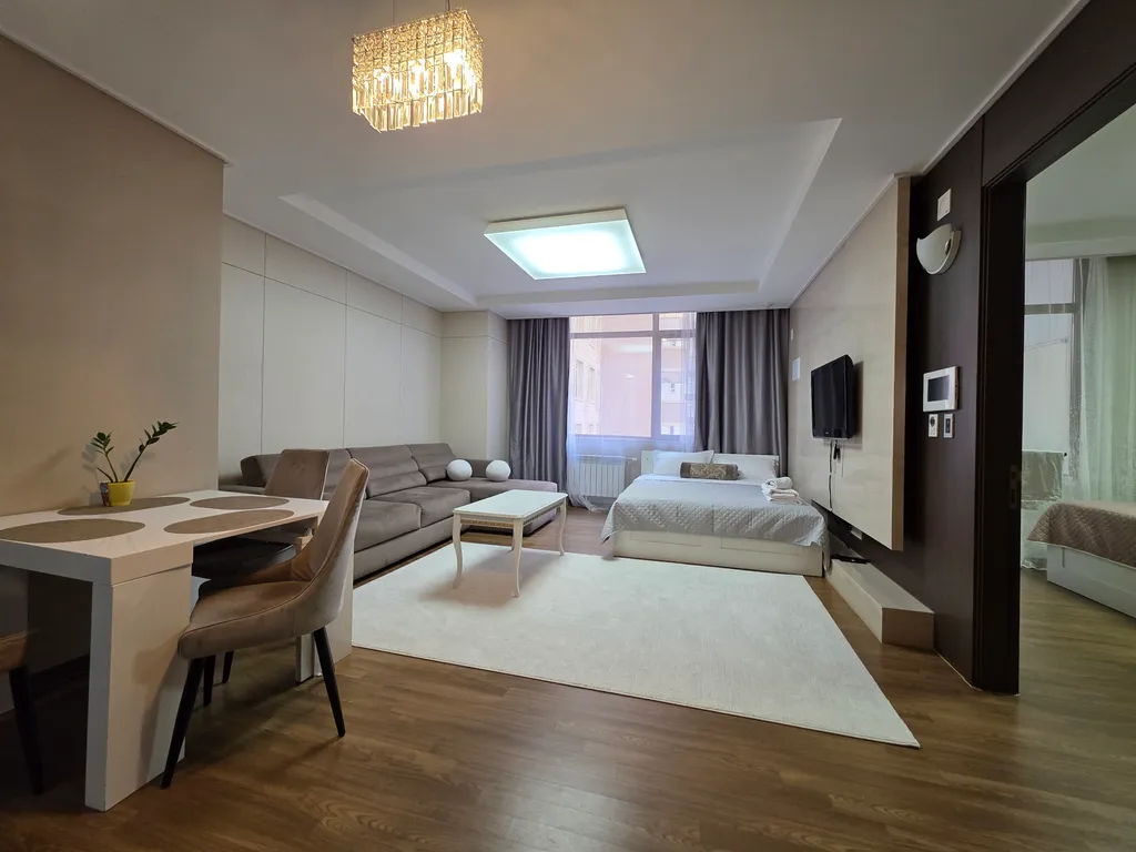 2-комнатная квартира возле Посольства США