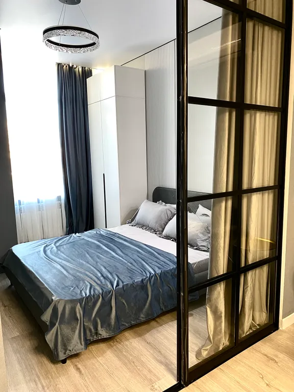 Стильная квартира в 10 минутах от моря пешком