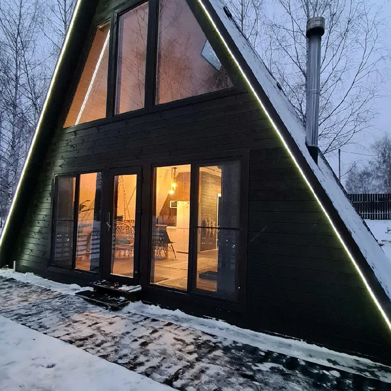 З-комнатный дом У Озера в лесу