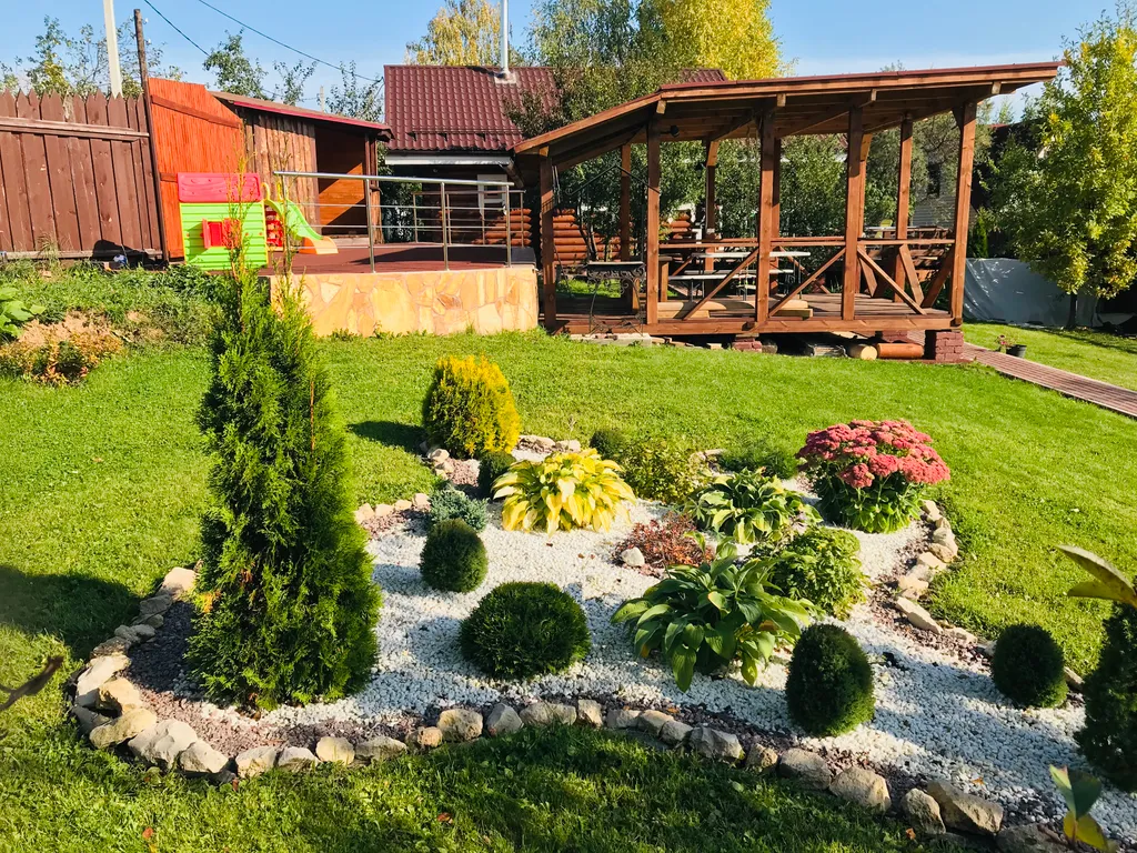 Коттедж Лада в черте города с сауной