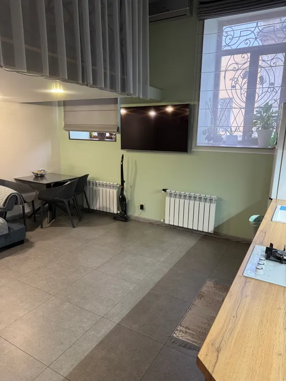 Двухуровневый домик в центре города