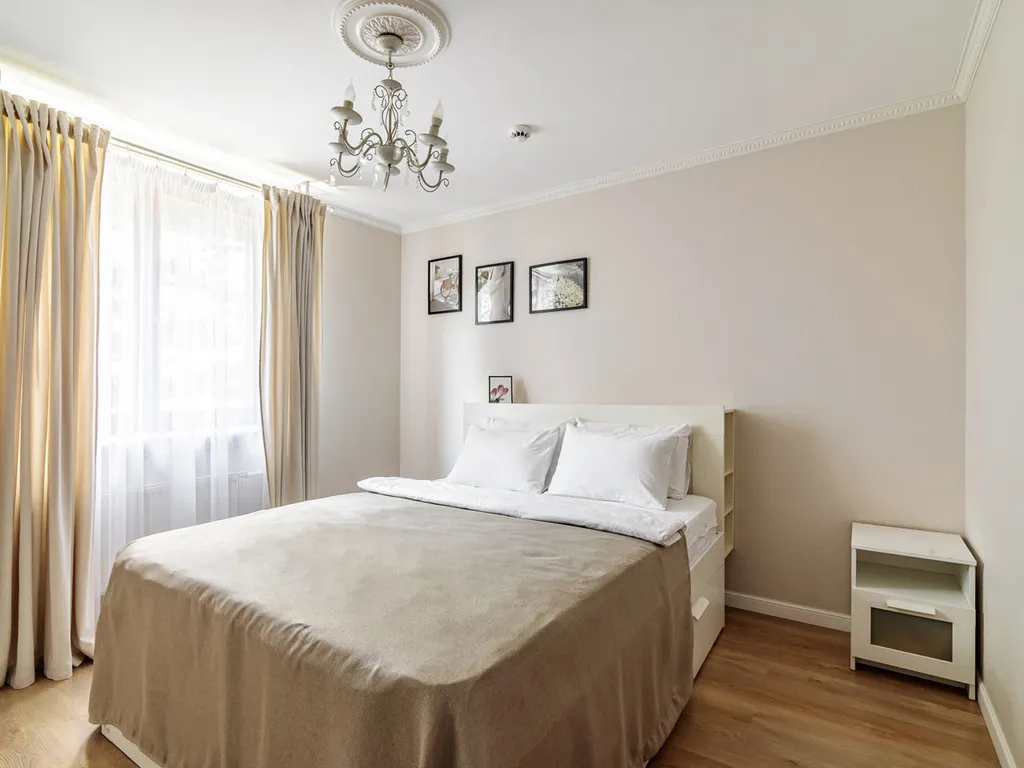 Дом с бассейнами и банкетным залом на Дмитровском шоссе