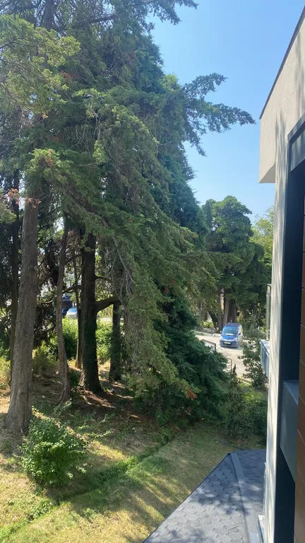 Квартира с посудомойкой, балконом и бассейном